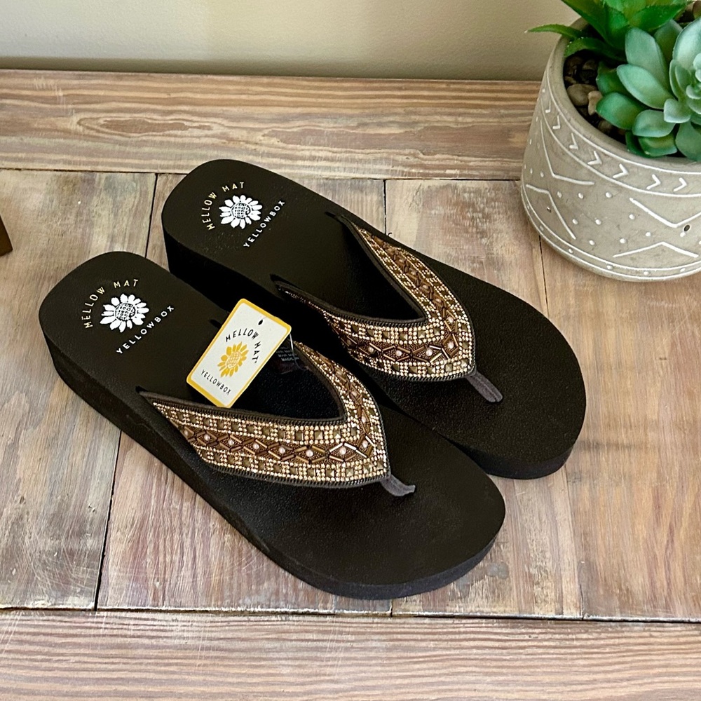 Yellow Box Brown/Bronze Lexon Flip Flops ☀️